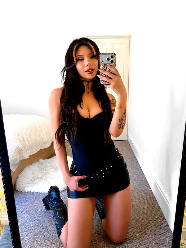 cherrycatxox instagram image archive image