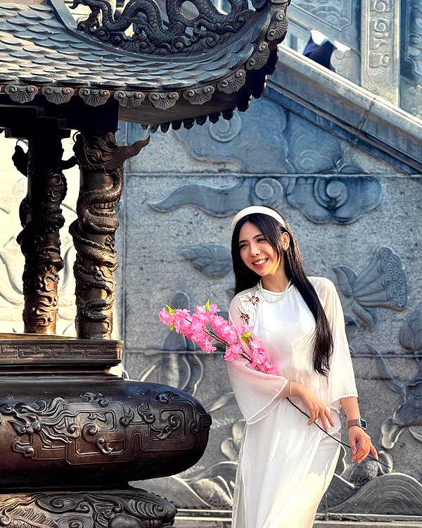 lyhythuedoxinh instagram image archive image