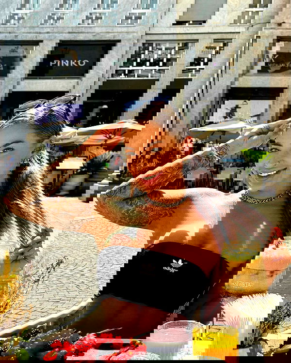 itshayleydavies itshayleydavies archive image