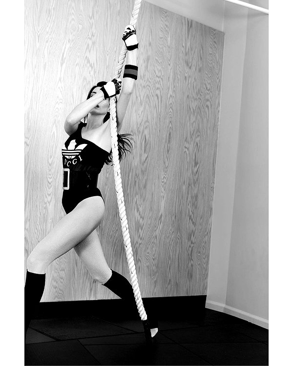 annehathaway instagram image archive image