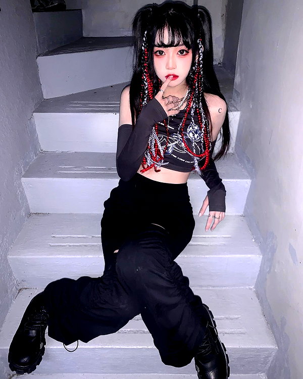 nixqq.425_ instagram image archive image