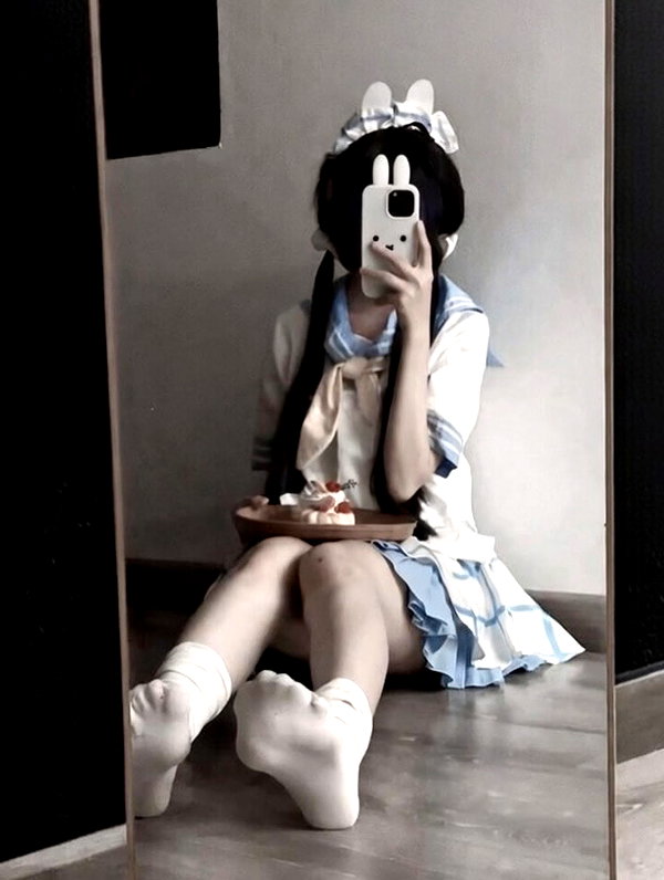 milkyzz_00 instagram image archive image