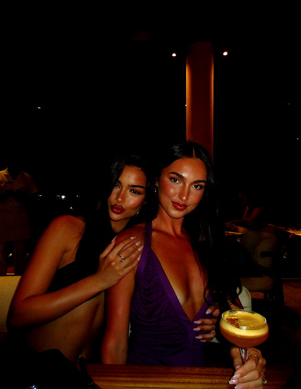 oliviaphillipps instagram image archive image