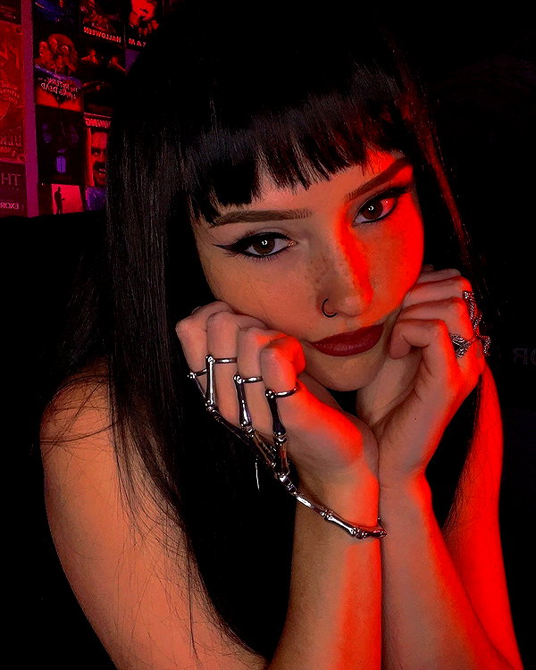 megann_eliizabeth instagram image archive image