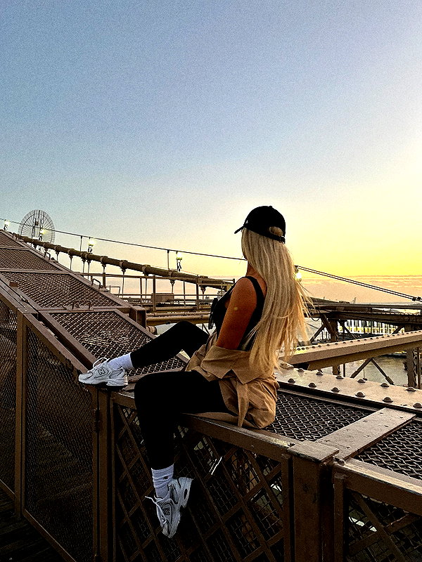 rhiannonbluee instagram image archive image