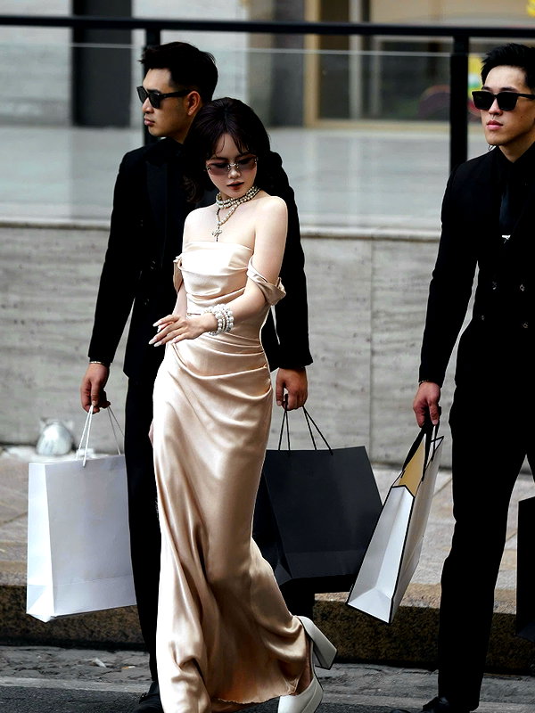 lyhythuedoxinh instagram image archive image