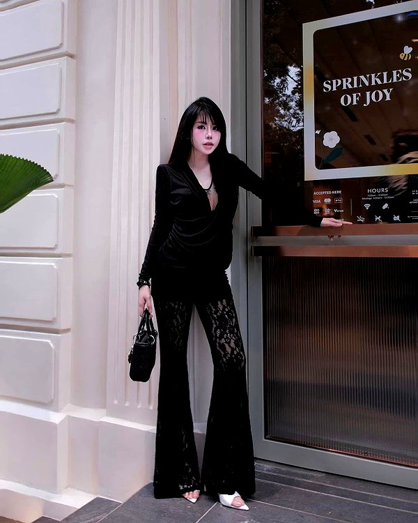 lyhythuedoxinh instagram image archive image