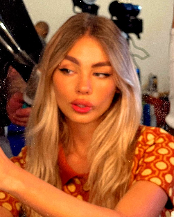 maya.keyy instagram image archive image
