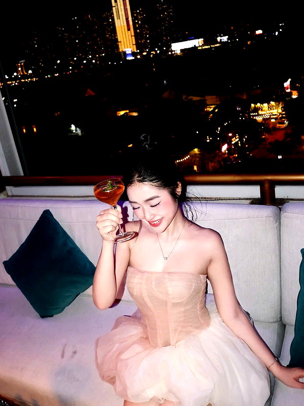 lyhythuedoxinh instagram image archive image