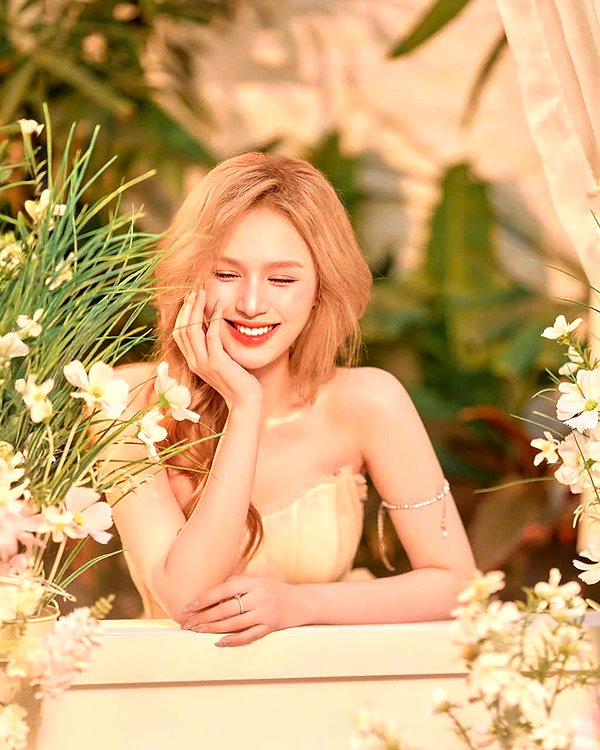lyhythuedoxinh instagram image archive image