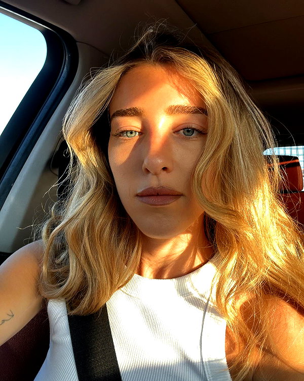 annezivi instagram image archive image