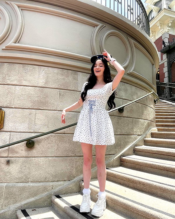 1uvgabi instagram image archive image