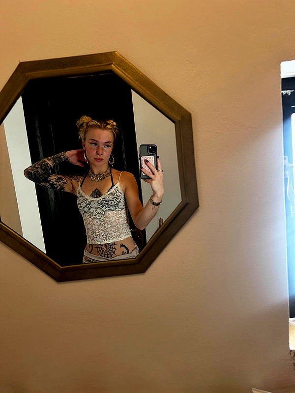 charley.chambers instagram image archive image