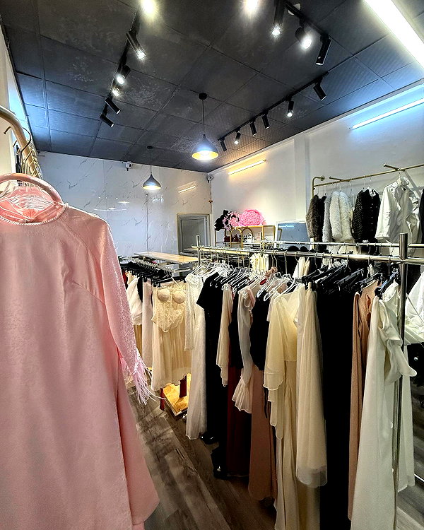 lyhythuedoxinh instagram image archive image