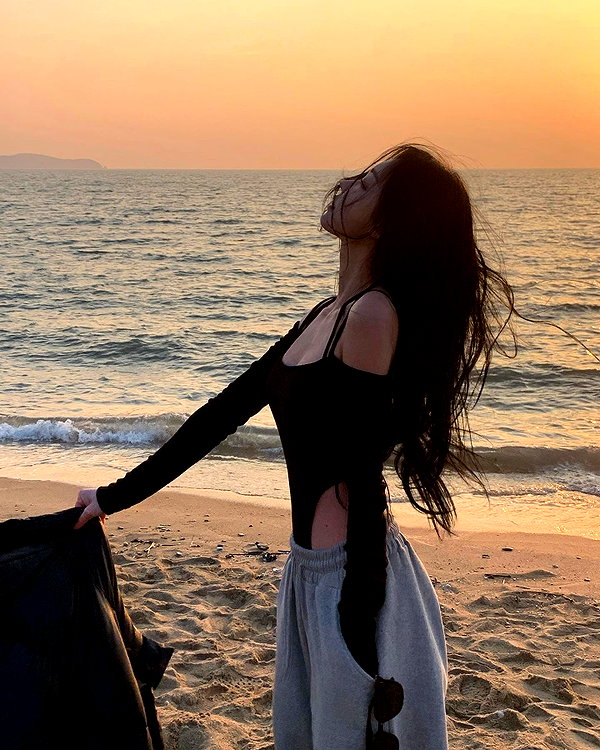 daxbin instagram image archive image