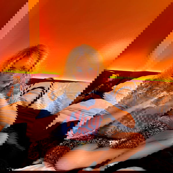 sabrinacarpenter sabrinacarpenter archive image