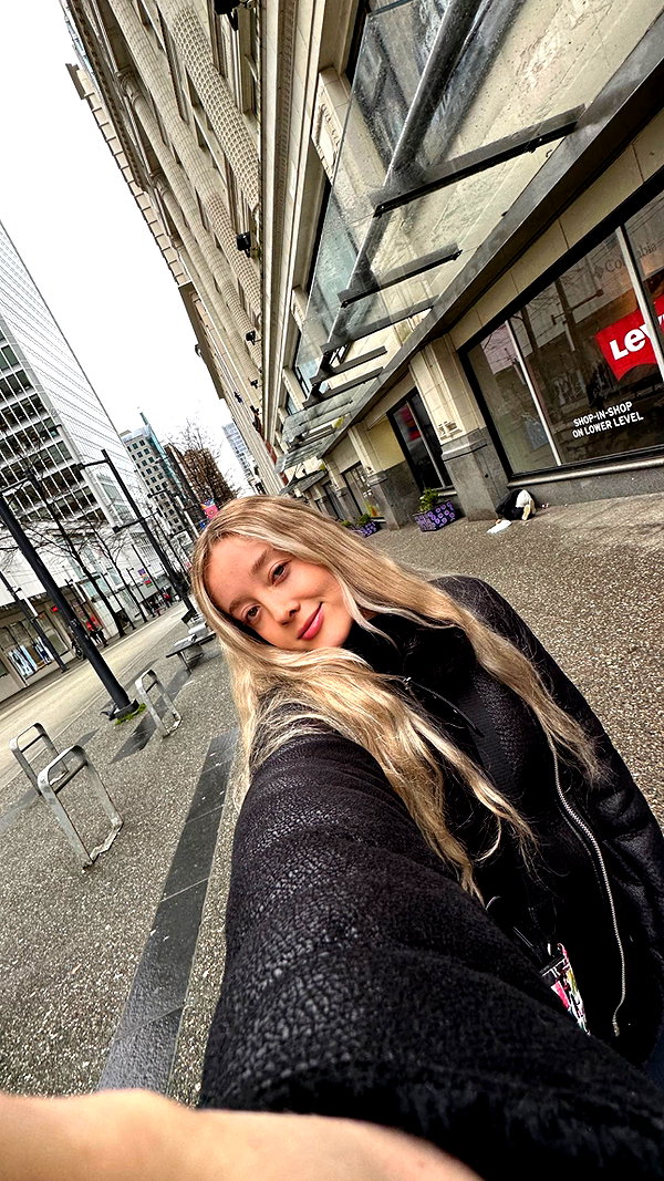 eme.gee instagram image archive image