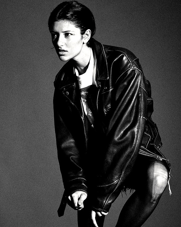 reneeebeller instagram image archive image