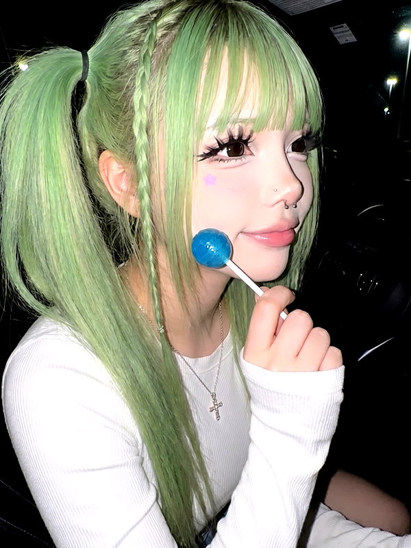 waifufaee instagram image archive image