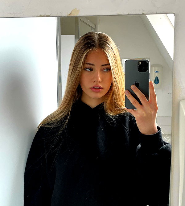 tatianakaer instagram image archive image