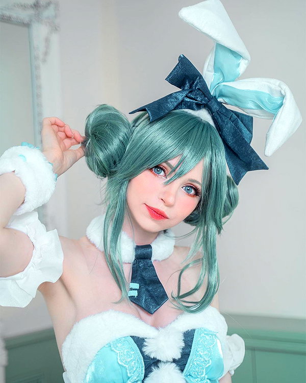 peachmilky_ instagram image archive image