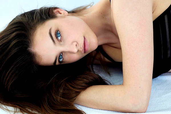 realbarbarapalvin instagram image archive image