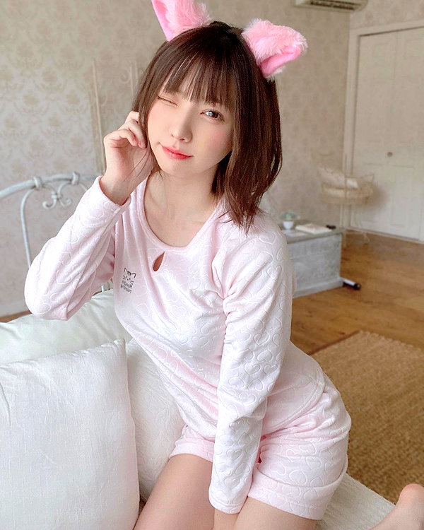 enakorin instagram image archive image