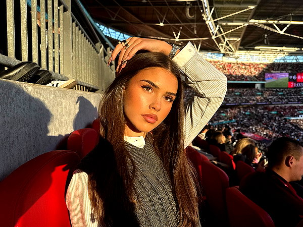 leahhalton instagram image archive image
