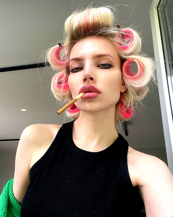 alien.hanna instagram image archive image