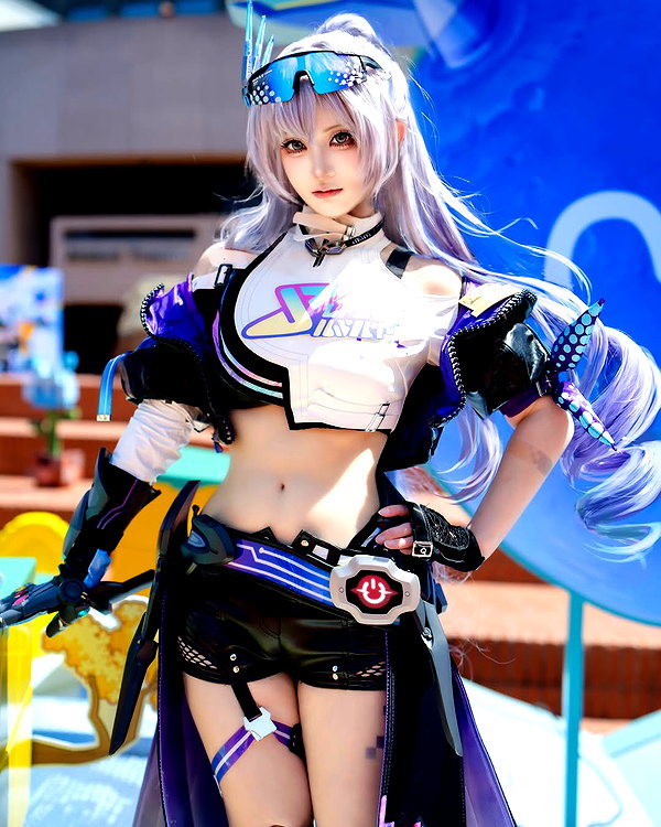 miee_cos instagram image archive image