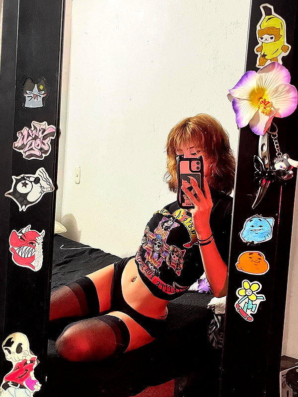 shevaal_x instagram image archive image
