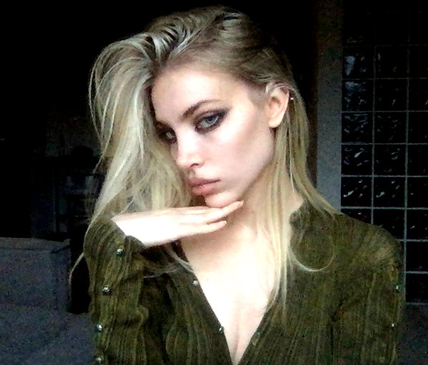 anya4everr instagram image archive image