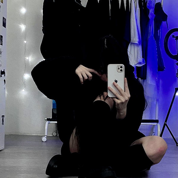 glowmoonshorty instagram image archive image