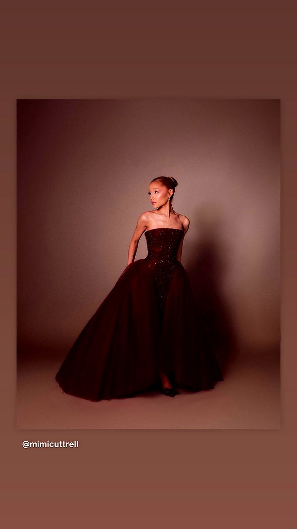 arianagrande instagram image archive image