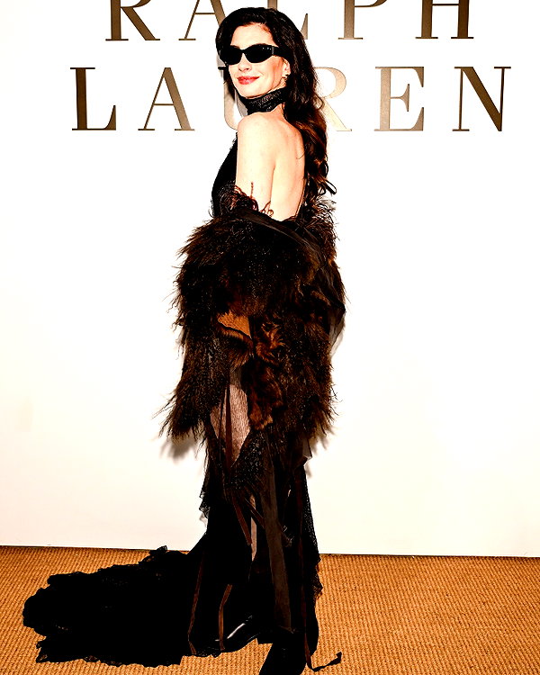 annehathaway instagram image archive image