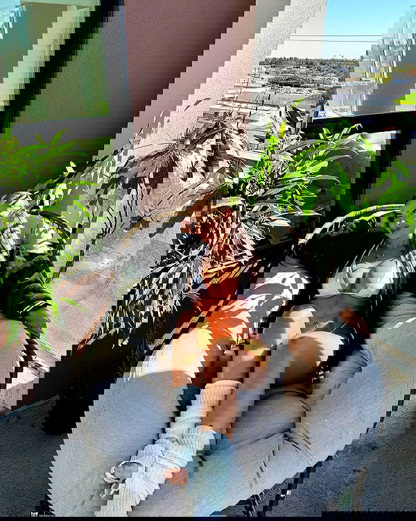 itshayleydavies itshayleydavies archive image