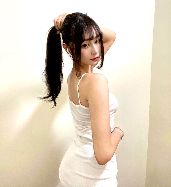 lai_931201 instagram image archive image