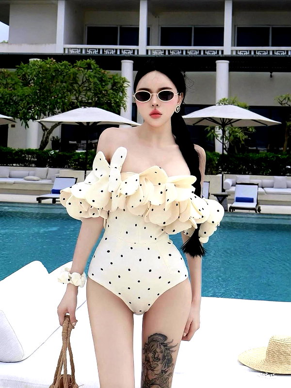 lyhythuedoxinh instagram image archive image