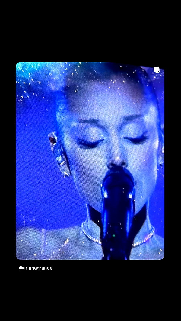arianagrande instagram image archive image