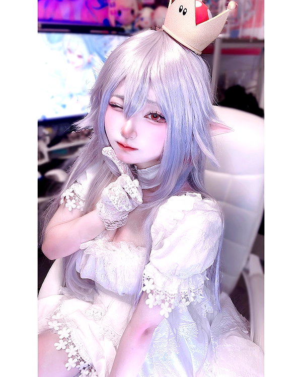 purinn_cos instagram image archive image