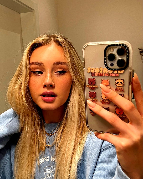 lilih instagram image archive image