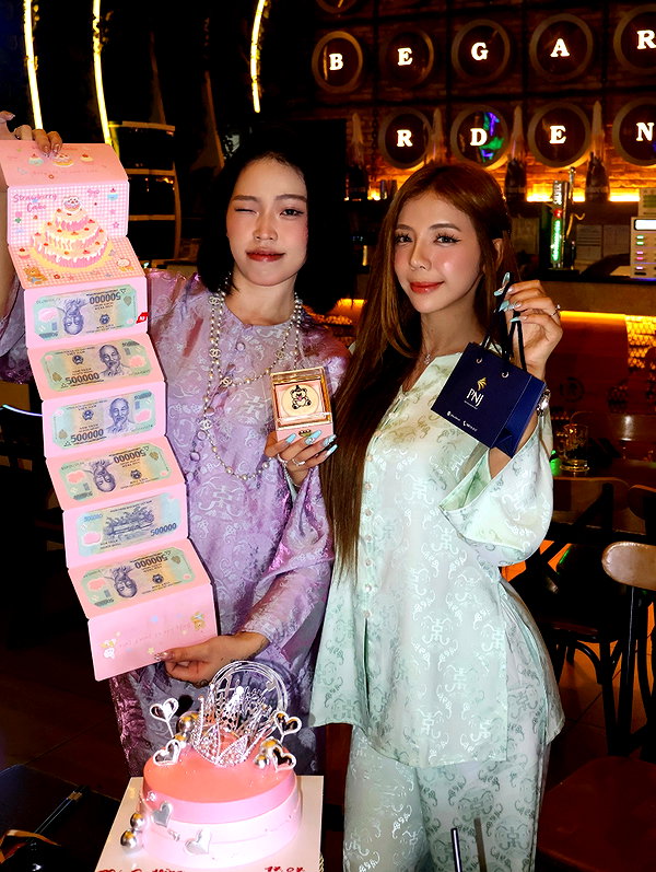 lyhythuedoxinh instagram image archive image