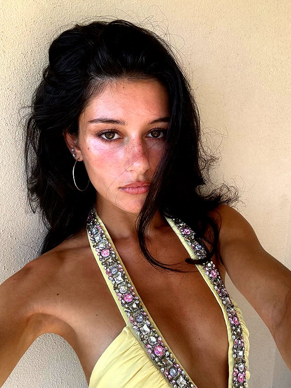 reneeebeller instagram image archive image