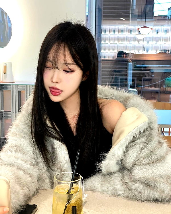 daxbin instagram image archive image