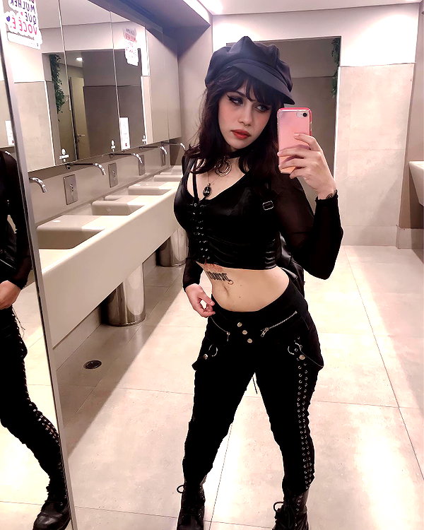 lucychernov instagram image archive image