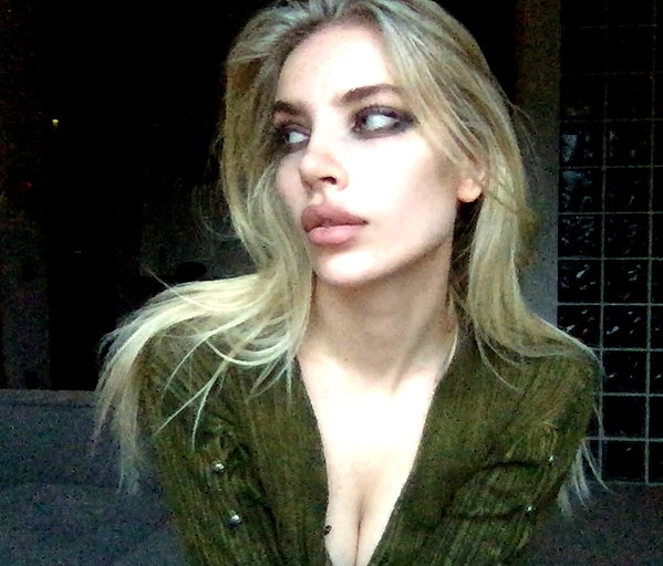 anya4everr instagram image archive image