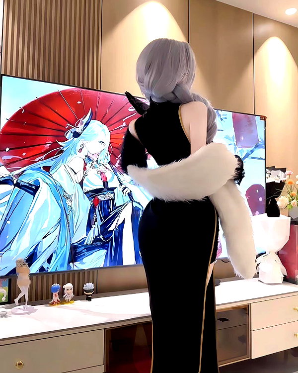gallery_cosplayer instagram image archive image