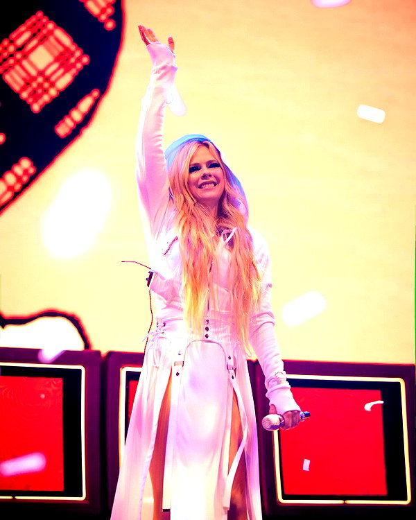 avrillavigne instagram image archive image