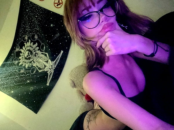 shevaal_x instagram image archive image