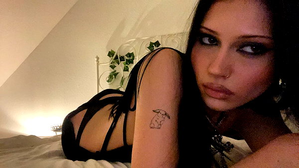 karolinaawasik instagram image archive image